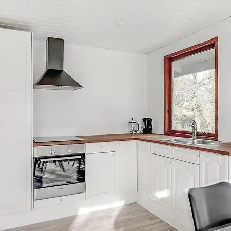 Casa vacanze Two Bedroom Holiday In *